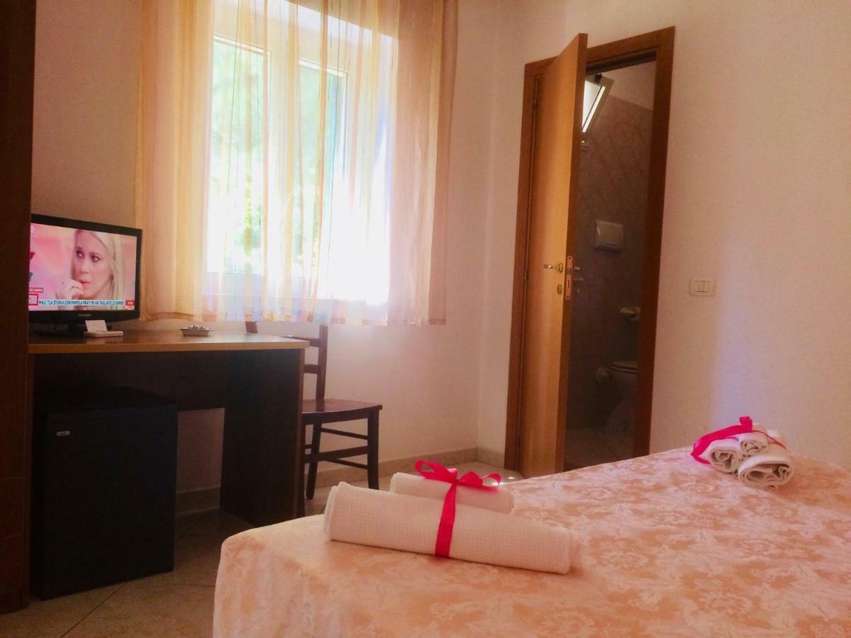 Azienda Agricola B&B Macchiaria Вьесте Экстерьер фото